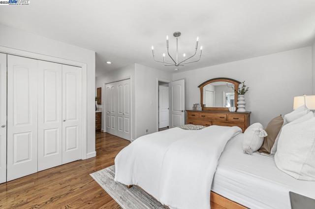 7864 Fairoaks Dr, Pleasanton CA: https://media.crmls.org/mediaz/e78a09fb-5b56-4b58-9232-2ce9e5ed6d59.jpg