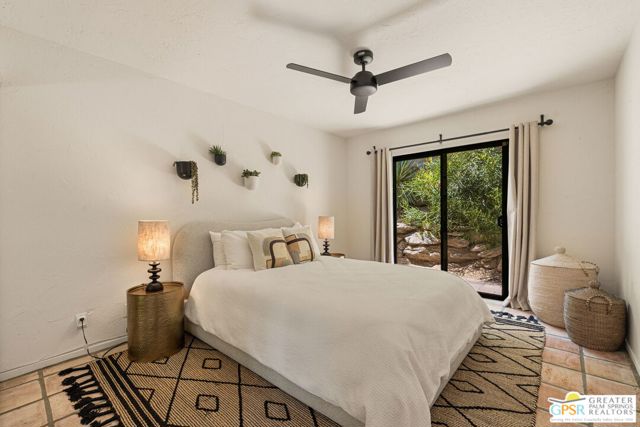 370 W Crestview Drive, Palm Springs, CA 92264