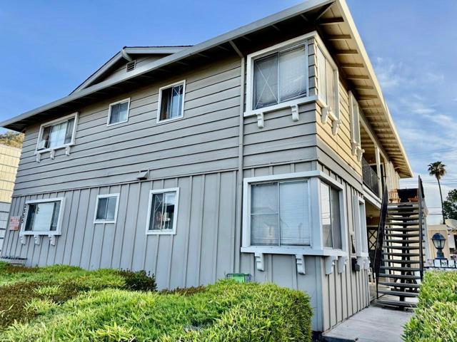 2335 Monroe Street, Santa Clara CA: https://media.crmls.org/mediaz/e78c2623-65d2-49db-ab68-03c79f30d44f.jpg