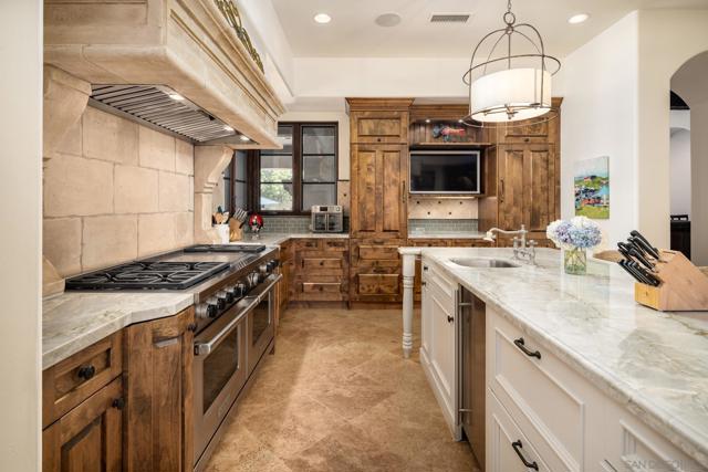 8053 High Time Ridge, San Diego CA: https://media.crmls.org/mediaz/e78cb756-79a6-4900-86b5-f19eed800a31.jpg