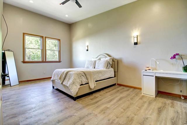 30005 Summit Road, Los Gatos CA: https://media.crmls.org/mediaz/e78d1b87-c6b5-41b5-998a-16950258f735.jpg