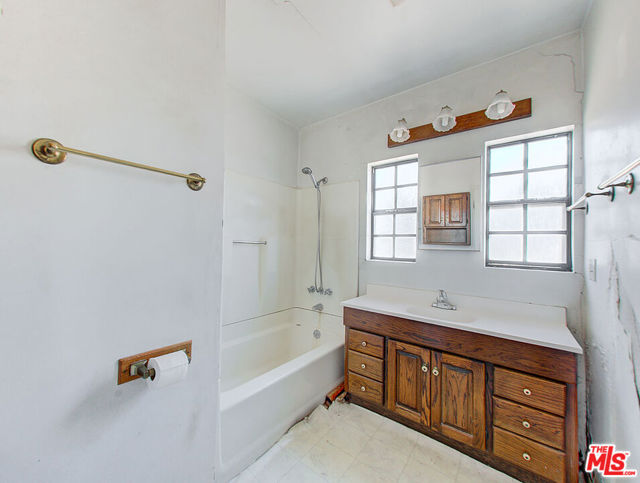 253 W El Sur Street, Monrovia CA: https://media.crmls.org/mediaz/e78d7518-1337-4f17-b6f4-4648cbdafccf.jpg