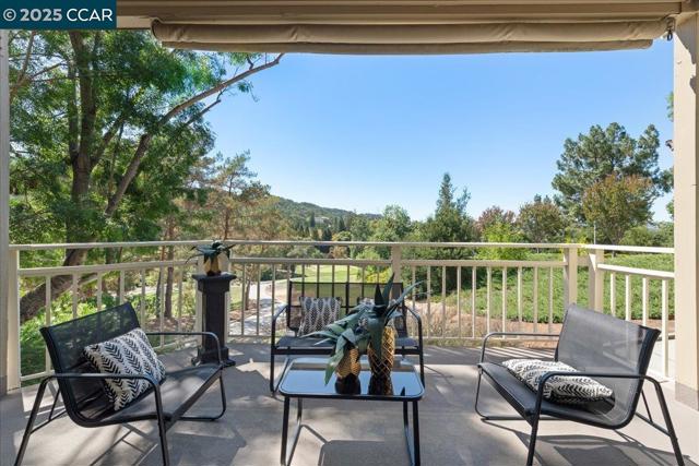 5501 Terra Granada Dr, Walnut Creek CA: https://media.crmls.org/mediaz/e78dc6ae-eef9-4689-9d8c-f96f655d2d3b.jpg