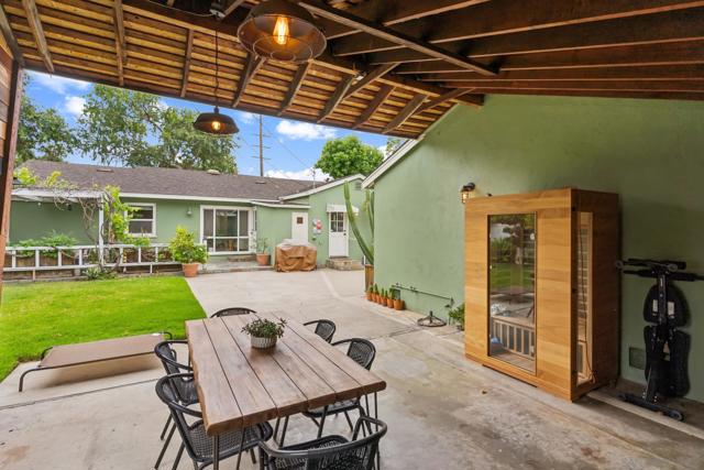 701 Catalina Ave, Santa Ana CA: https://media.crmls.org/mediaz/e78ded73-a050-4cc1-bec2-a176fde8f502.jpg