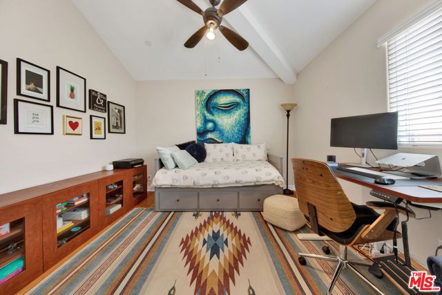 2104 Clark Lane, Redondo Beach CA: https://media.crmls.org/mediaz/e78e62c4-7098-44e5-8002-5017ac21caf9.jpg