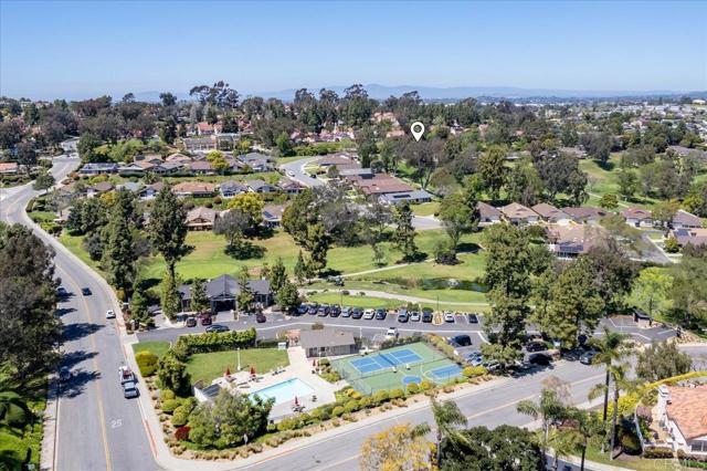 1259 La Casa Drive, San Marcos CA: https://media.crmls.org/mediaz/e78f3d64-1964-4ef7-b3a7-a1836d9827a2.jpg