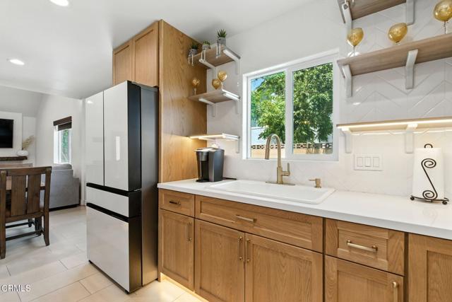 Detail Gallery Image 12 of 28 For 44502 Palm Vista Ave, Lancaster,  CA 93535 - 5 Beds | 3 Baths