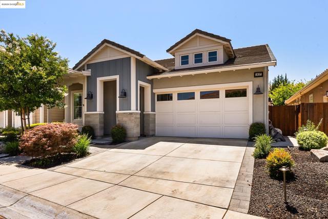 1627 Healing Rock Ct, Brentwood CA: https://media.crmls.org/mediaz/e790af11-6a02-4521-bf0a-06237f120aca.jpg