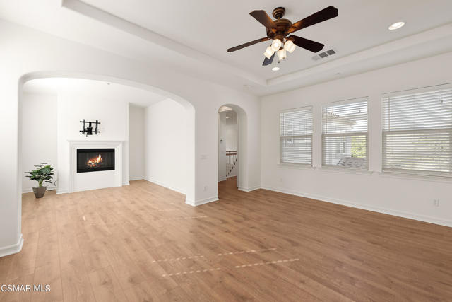 13290 Red Bird Court, Moorpark CA: https://media.crmls.org/mediaz/e7919229-5cfc-4695-a2de-75c3fbe06e93.jpg
