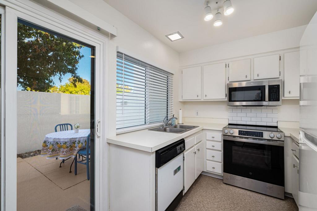 MLS #219138674DA image #12