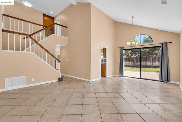 4820 RIDGEVIEW DRIVE, Antioch CA: https://media.crmls.org/mediaz/e79288e4-2e32-407e-893a-e397346e3c01.jpg