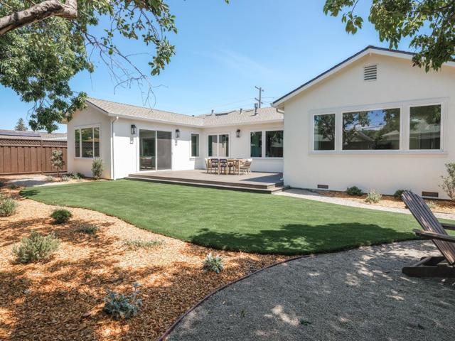 362 Topaz Street, Redwood City CA: https://media.crmls.org/mediaz/e792a31a-5049-4354-9366-dfecbb5fa6e6.jpg