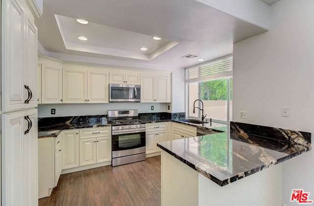 22122 Sun Ranch Court photo 4