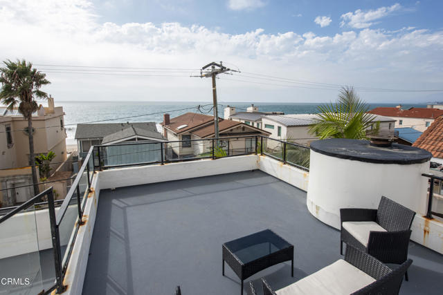 Detail Gallery Image 12 of 21 For 6733 Breakers Way, Ventura,  CA 93001 - 3 Beds | 2/1 Baths