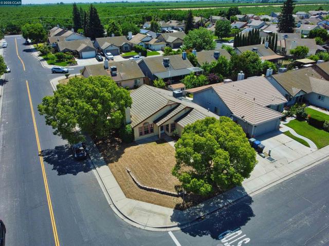 4300 Cannington Lane, Salida CA: https://media.crmls.org/mediaz/e7939be8-d147-4751-a07c-98557e50ab68.jpg