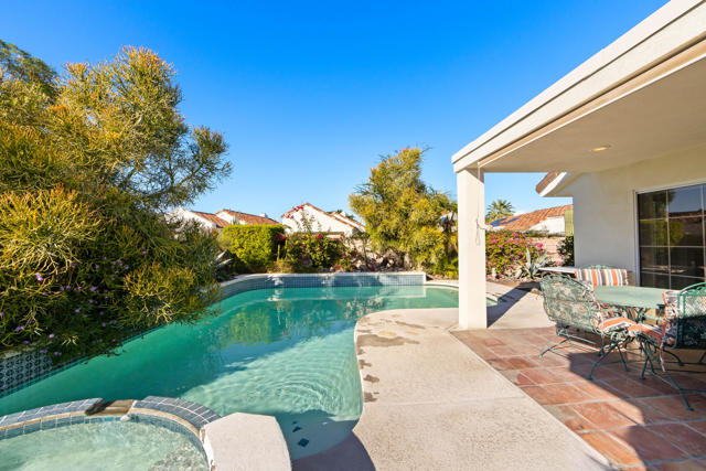 77739 Cape Verde Drive, Palm Desert CA: https://media.crmls.org/mediaz/e79403de-f5ee-450d-a15c-6bcd865a9b56.jpg