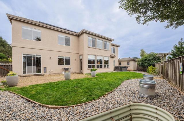 17403 Avenida Los Altos, Salinas CA: https://media.crmls.org/mediaz/e7949c7f-d92e-44ad-8d95-0fcfe1f2e538.jpg