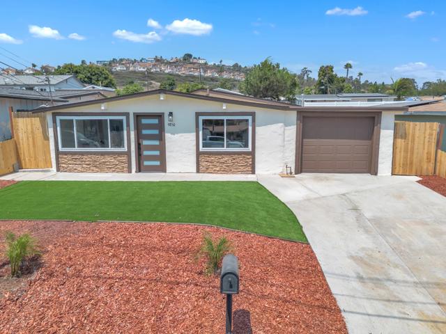 9850 Arapaho St, Spring Valley CA: https://media.crmls.org/mediaz/e79521b6-4116-45be-aeb0-20d2d84db371.jpg