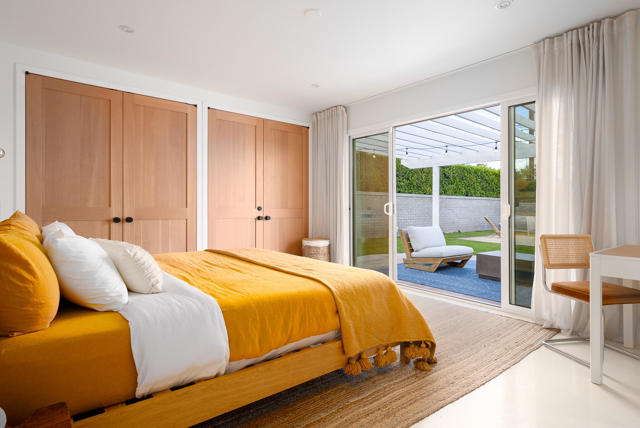 1022 E Mesquite Avenue, Palm Springs CA: https://media.crmls.org/mediaz/e7961ed0-acdf-4e52-9407-60822b9032f1.jpg