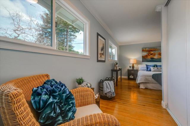 621 Monterey Avenue, Capitola CA: https://media.crmls.org/mediaz/e79744cd-6442-4f0a-b37e-7167284277fe.jpg