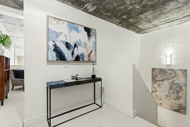 311 Oak St, Oakland CA: https://media.crmls.org/mediaz/e7983424-2827-4d60-bc4c-6d8015a7e7f8.jpg