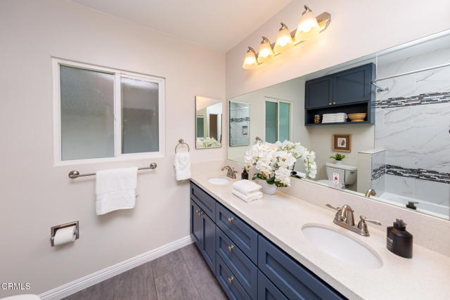 2767 Brookhill Street, La Crescenta CA: https://media.crmls.org/mediaz/e79d0807-92d7-427e-9570-6a64b6d2661e.jpg