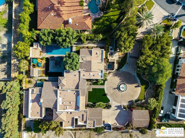 32 Clancy Lane, Rancho Mirage CA: https://media.crmls.org/mediaz/e79d65b1-596b-4035-bef7-ecec14f21266.jpg