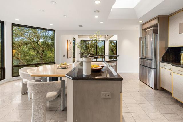 11 Hawk View, Portola Valley CA: https://media.crmls.org/mediaz/e79d68ff-c169-44bf-a8e8-6878107c9191.jpg