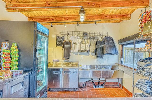 7550 Sandholdt Road, Moss Landing CA: https://media.crmls.org/mediaz/e79da381-770d-440f-a82a-2f3977c68d6a.jpg