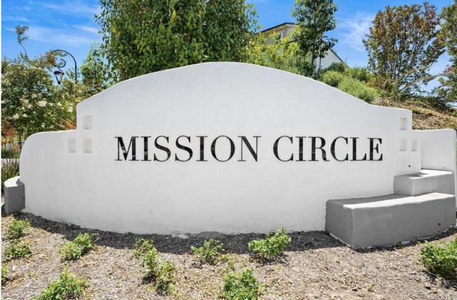 https://media.crmls.org/mediaz/e79de1ad-5891-42ee-95d8-b6236ce3e3a2.jpg