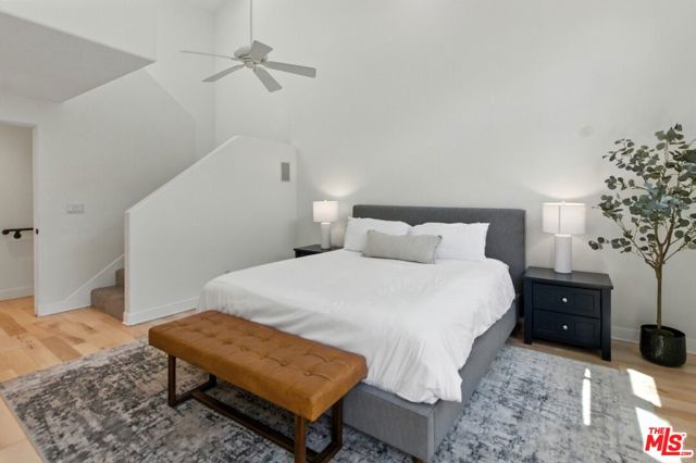 838 16th Street, Santa Monica CA: https://media.crmls.org/mediaz/e79e0026-7b03-411f-b6f3-e5e0a609f300.jpg