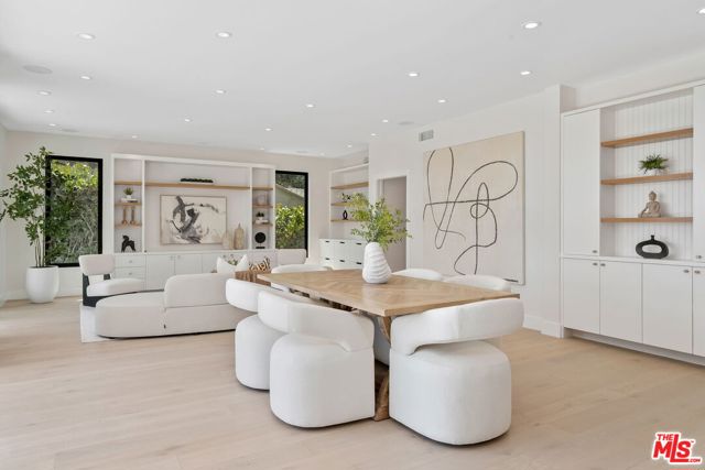 13048 Rose Avenue, Los Angeles CA: https://media.crmls.org/mediaz/e79eca01-a71b-477c-9a8e-000bd1f61a29.jpg