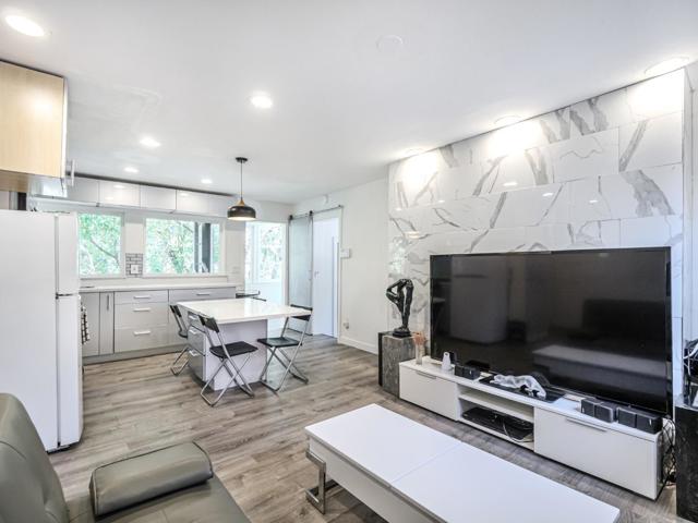 507 Market Street, Santa Cruz CA: https://media.crmls.org/mediaz/e79f0256-1ae3-4838-9a8f-9d7498bce307.jpg