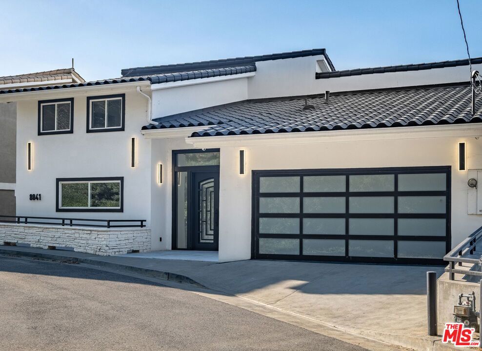 8041 Bulwer Drive — Contemporary
