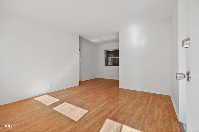 1211 Cruzero Street, Ojai CA: https://media.crmls.org/mediaz/e7a01599-3fdd-4469-a601-14a8f510421c.jpg