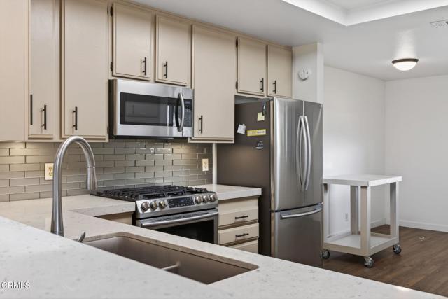 Detail Gallery Image 14 of 42 For 449 Reed Way, Port Hueneme,  CA 93041 - 2 Beds | 2 Baths