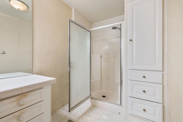 39551 Hidden Water Place, Palm Desert CA: https://media.crmls.org/mediaz/e7a0f4af-6a4d-4367-a29a-07ca991f461d.jpg