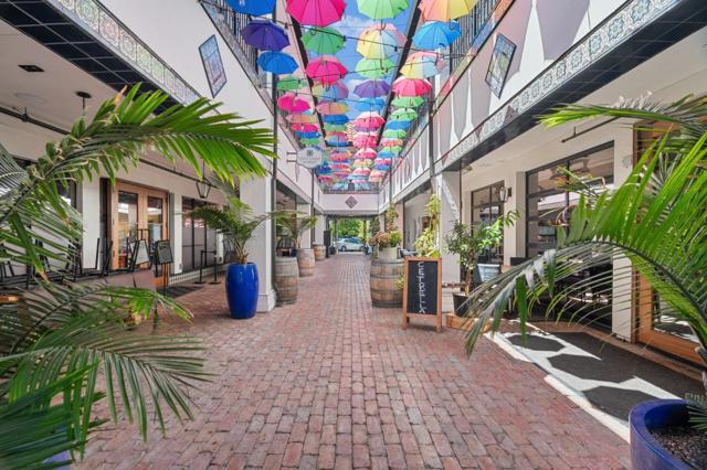 17 Oak Street, Los Altos CA: https://media.crmls.org/mediaz/e7a11818-f36d-4632-830c-bd6c0f7e9262.jpg