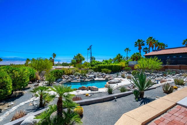 2360 N Palermo Drive, Palm Springs CA: https://media.crmls.org/mediaz/e7a22eff-f5fe-42c2-aed3-c15f75f5023c.jpg