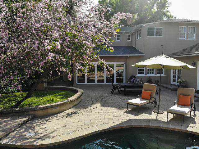 584 Rosemont Avenue, Pasadena CA: https://media.crmls.org/mediaz/e7a28176-4c01-465d-8111-132f1467290d.jpg