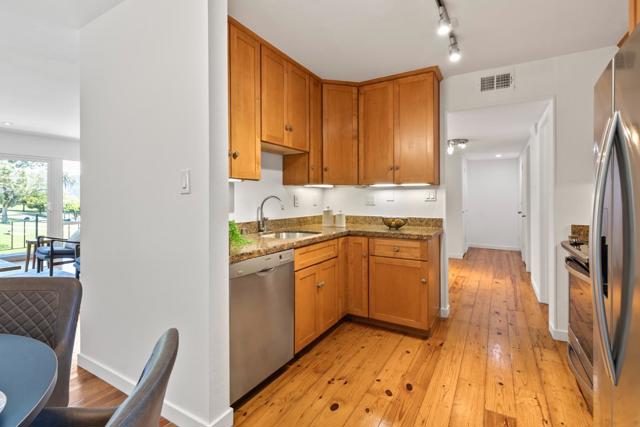 2121 Laguna Street, San Francisco CA: https://media.crmls.org/mediaz/e7a46e5b-45ee-4b86-b3d0-dc71c668881b.jpg