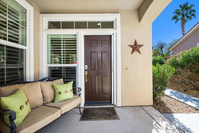 81297 Golden Barrel Way, La Quinta CA: https://media.crmls.org/mediaz/e7a47fe9-a888-4799-968d-55aee7a82fda.jpg