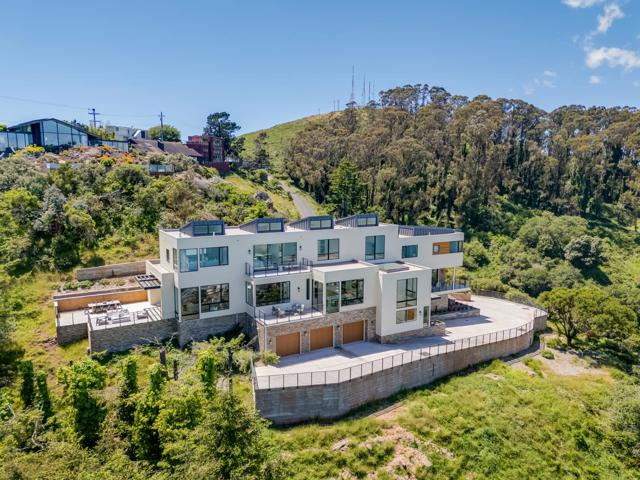 3 Wolfback Ridge Road, Sausalito CA: https://media.crmls.org/mediaz/e7a4ad72-8fa0-4683-b73e-976fe35a0f57.jpg
