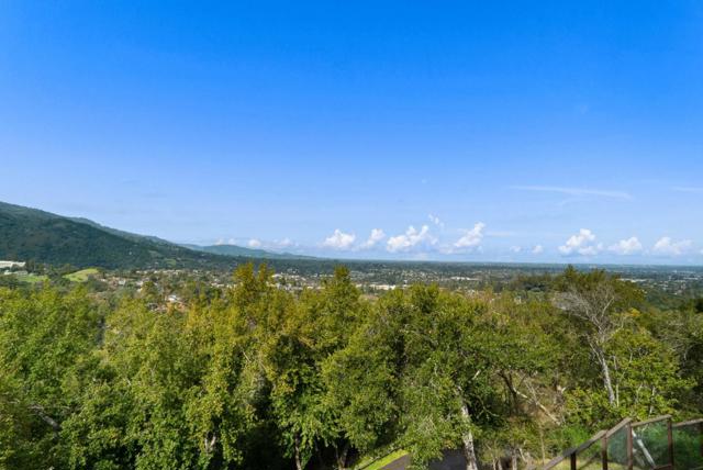 17808 Tourney Road, Los Gatos CA: https://media.crmls.org/mediaz/e7a50822-1872-4336-b41c-30619c8dd87c.jpg