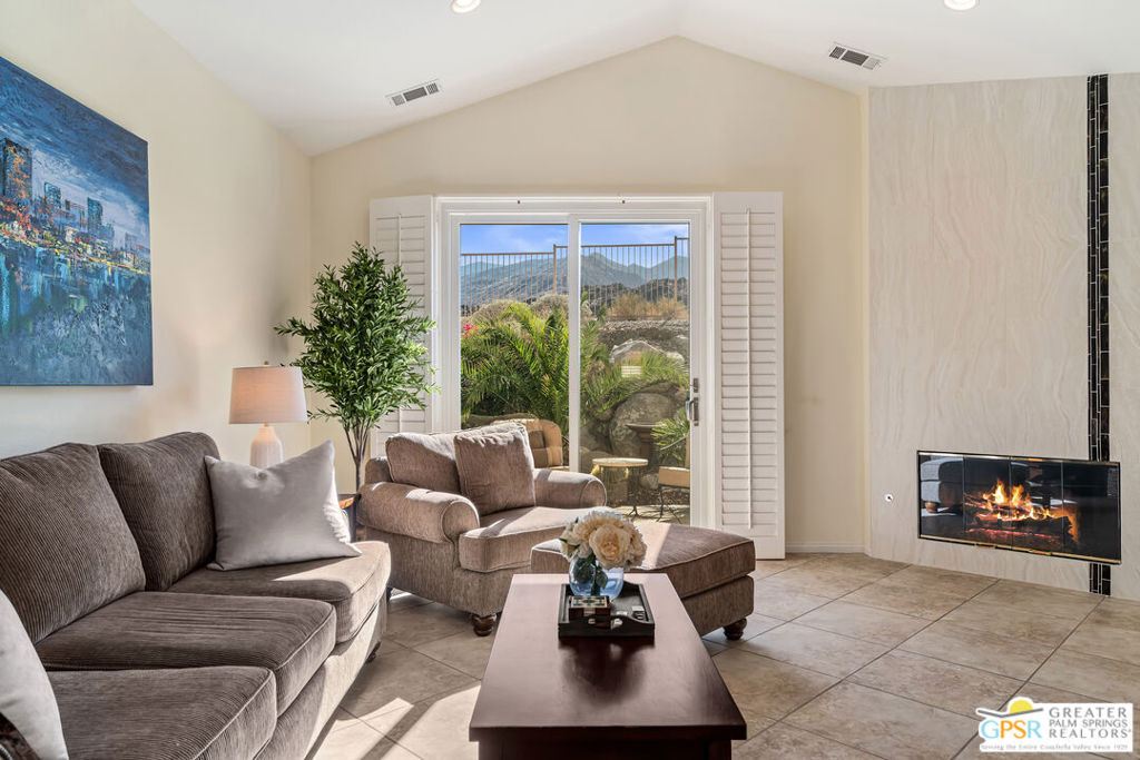 MLS #25611075PS image #15