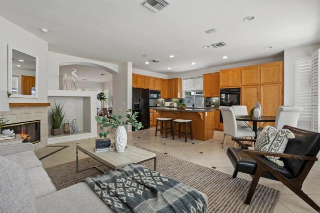 2228 Corte Ananas, Carlsbad CA: https://media.crmls.org/mediaz/e7a7452f-f7ca-420c-8eea-b87519ad3f94.jpg