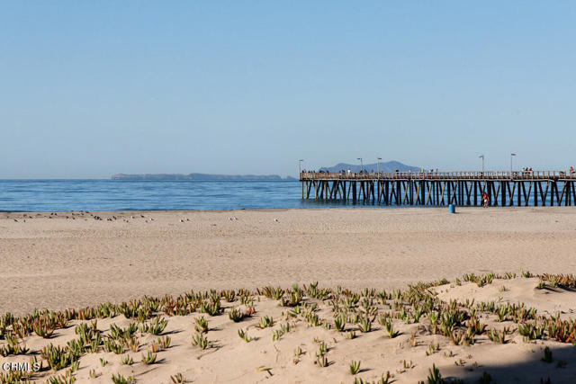 566 Ebbtide Circle, Port Hueneme CA: https://media.crmls.org/mediaz/e7a74a5e-c6b6-44c4-a22d-78d2a761cb4f.jpg