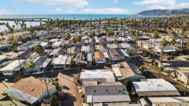 1215 Anchors Way Drive, Ventura CA: https://media.crmls.org/mediaz/e7a8ca01-dd46-44bf-8832-3d1b3f28d045.jpg