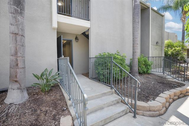 1045 Peach Ave, El Cajon CA: https://media.crmls.org/mediaz/e7a9d500-c18b-40c9-be9a-a21210aeb06b.jpg