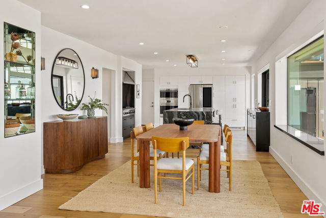 8021 Floral Avenue, Los Angeles CA: https://media.crmls.org/mediaz/e7aa1deb-0915-4c5f-9f60-ac69833a8c38.jpg